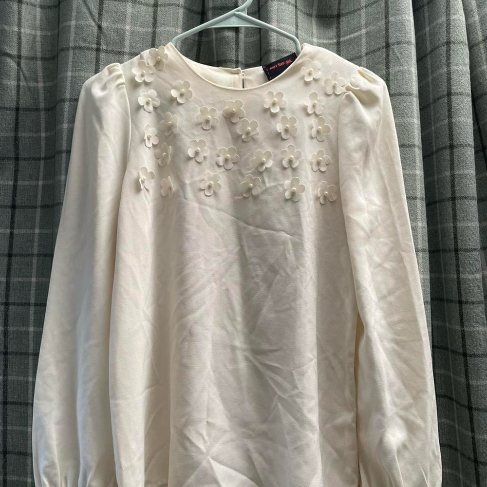 Elegant Cream Floral Women's Blouse